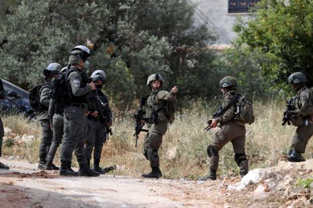 إصابة فلسطينيين في الخليل والاحتلال يرفع العلم الإسرائيلي بطولكرم