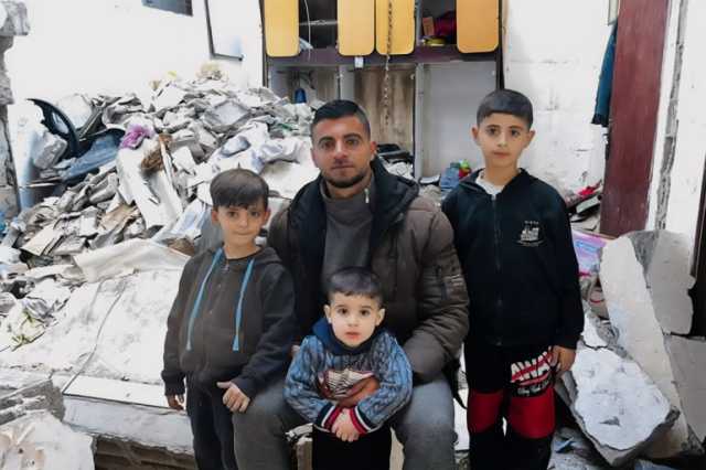 في غزة.. أب ذهب يبحث عن ملاذ آمن ليجد عائلته تحت الأنقاض