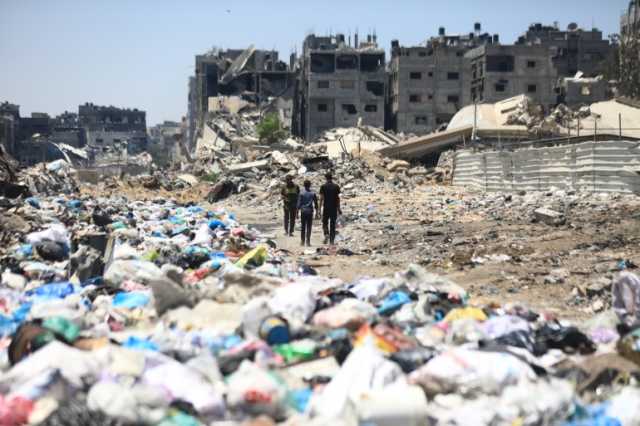 صور أقمار صناعية تكشف انتشارا خطيرا للنفايات في غزة