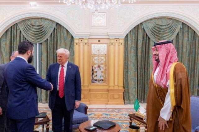 مركز أميركي: رفع العقوبات قرار مهم لسوريا لكن المحاذير قائمة