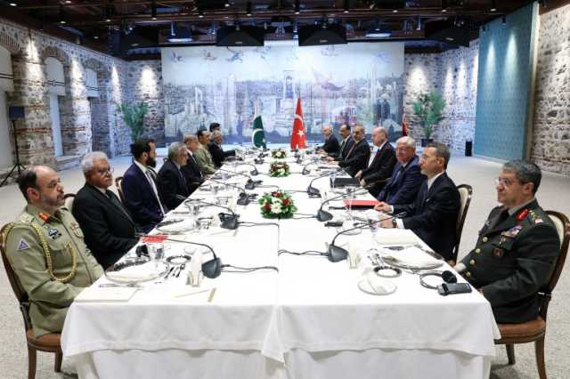 أردوغان وشهباز شريف يبحثان تعزيز التعاون بين تركيا وباكستان
