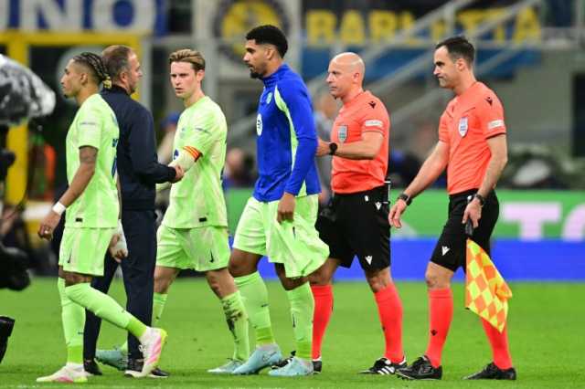 ركلتا جزاء وهدف سبقه خطأ.. فليك مدرب برشلونة غاضب من الحكم
