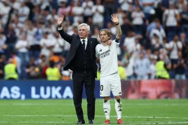 دموع ووداع مؤثر لمودريتش وأنشيلوتي في نهاية مشوارهما مع ريال مدريد