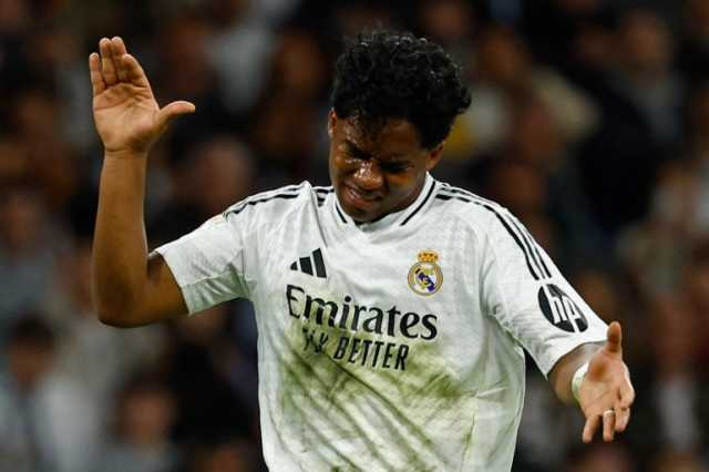 سر البقع الخضراء على قمصان ريال مدريد بمبارياته في البرنابيو