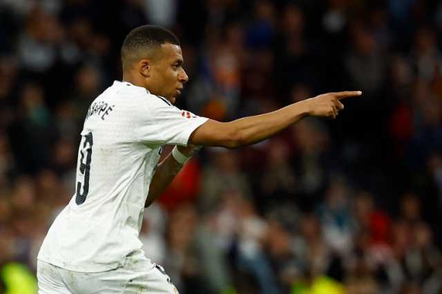 مبابي هداف ريال مدريد يشعل المنافسة على جائزة الحذاء الذهبي