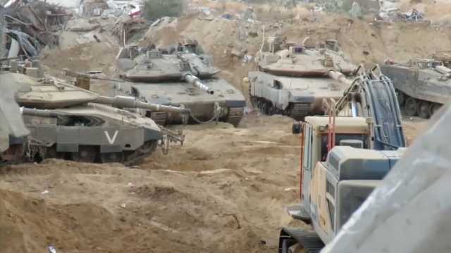 خبير عسكري: جيش الاحتلال يسعى لتطويق المقاومة بخان يونس لكنه يتعرض لهجماتها