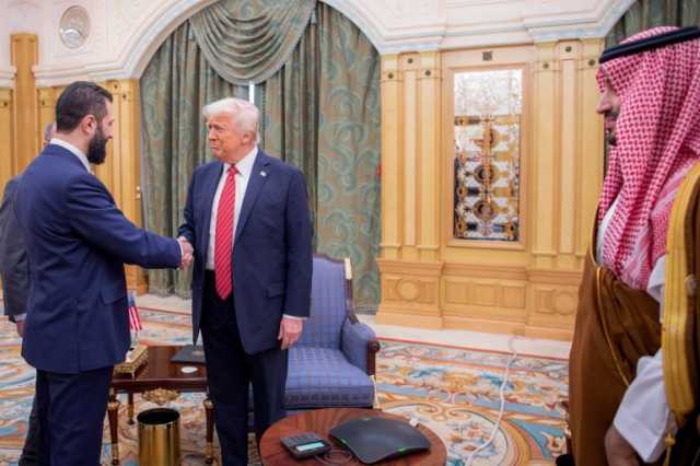 رويترز: إعلان ترامب رفع العقوبات عن سوريا فاجأ بعض أعضاء إدارته