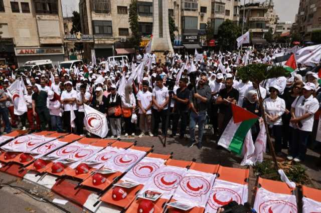 بالصور.. طواقم الهلال الأحمر تطالب بالحماية وسط غياب العدالة في غزة