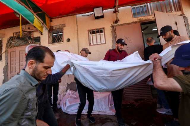 64 شهيدا والاحتلال يطالب بإخلاء مستشفى العودة شمال غزة