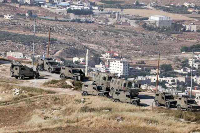 الاحتلال يواصل عدوانه على مدن الضفة ويعتقل 14 فلسطينيا