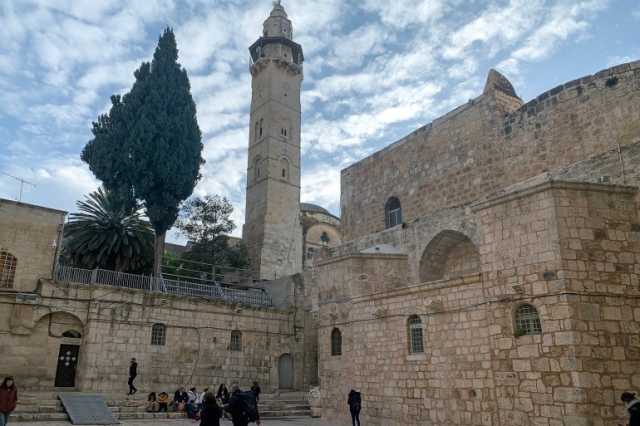 مسجد عمر بن الخطاب معلم ديني شاهد على تاريخ القدس