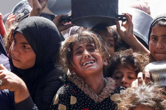 أكسيوس: اتفاق قريب بشأن إدخال مساعدات إنسانية إلى قطاع غزة