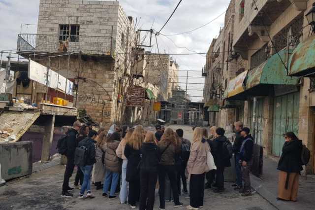 بهذه القيود يخنق الاحتلال فلسطينيي الضفة
