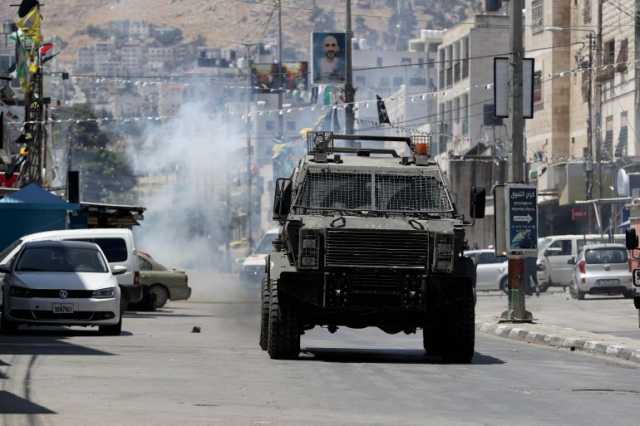 الاحتلال يفجر منزلا في قلقيلية ومستوطنون يحرقون مركبة ومنزلا بالضفة