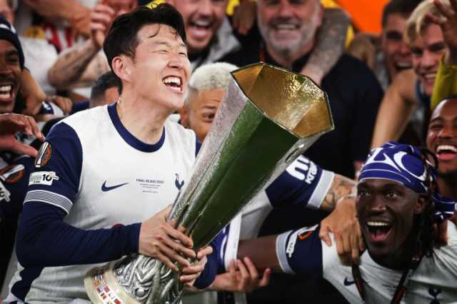 يويفا يعتذر ويكشف سبب فوضى ميداليات نهائي الدوري الأوروبي