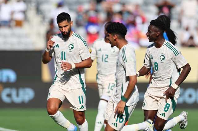 الشهري يقود السعودية لفوزها الأول في الكأس الذهبية