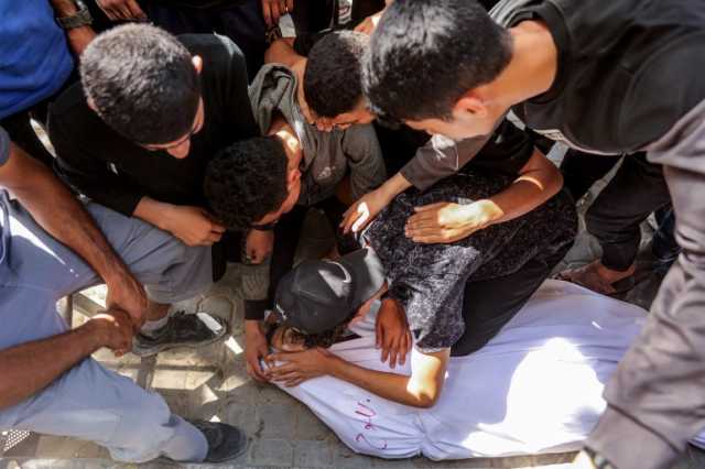 52 شهيدا في غزة منذ فجر الأحد منهم 17 من منتظري المساعدات