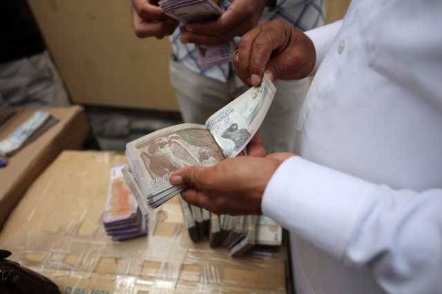 استقرار سعر صرف الليرة السورية مقابل الدولار