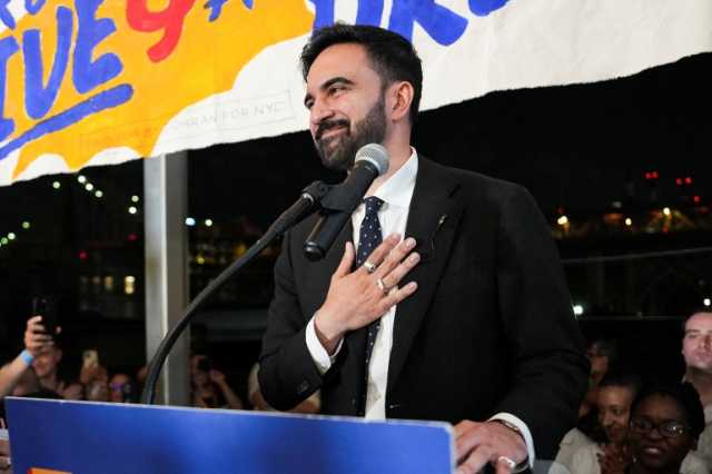 الفتى الذهبي.. ما معنى أن تكون مسلما جيدا بأميركا؟