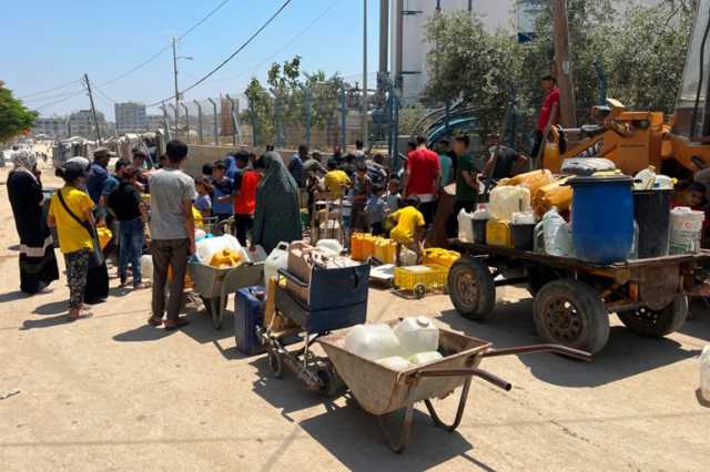 فوق الجوع.. مخيم النصيرات في غزة بلا مياه أو خدمات بلدية