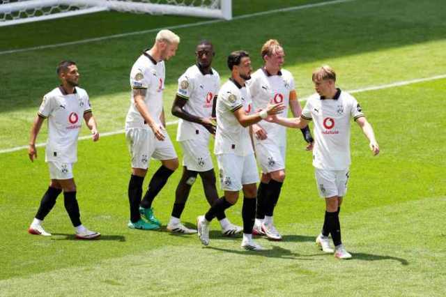 سبب بقاء بدلاء دورتموند في غرفة الملابس أمام صن داونز بكأس العالم للأندية