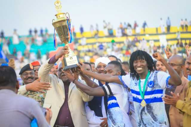 الهلال يهزم المريخ ويفوز بالدوري السوداني