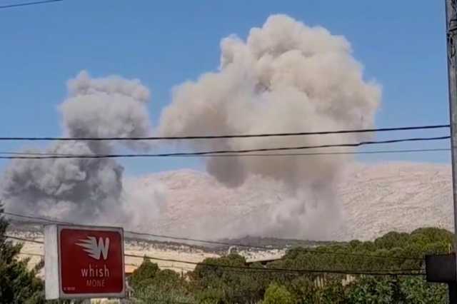 لبنان.. غارات إسرائيلية على الجنوب والحكومة تناقش الورقة الأميركية