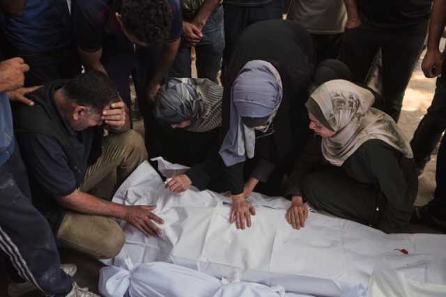 27 شهيدا في غزة والأونروا تتحدث عن إغماءات جوع في الشوارع