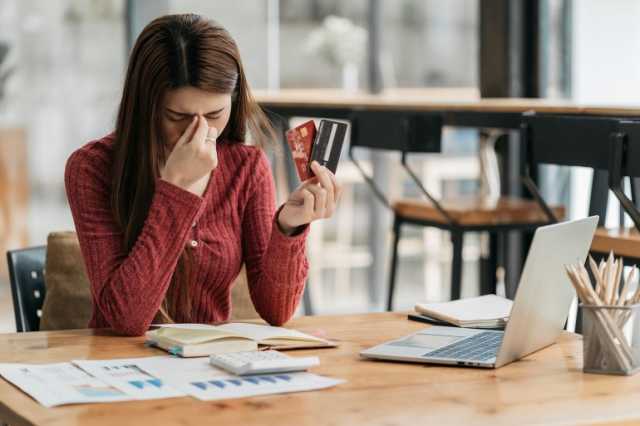 7 طرق للتعامل بذكاء مع الأزمات المالية