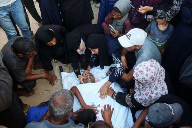 41 شهيدا بغزة منذ فجر اليوم وارتفاع حصيلة ضحايا المساعدات