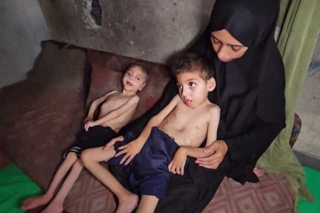 مراسلة الجزيرة نت.. قصة أم تطعم أبناءها من رماد المجاعة