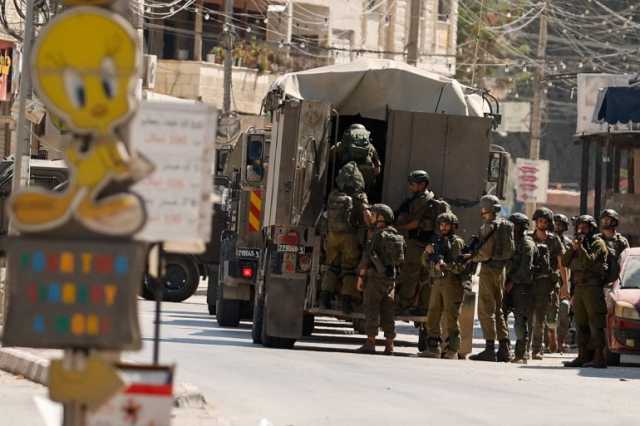إصابة 4 فلسطينيين باقتحام الاحتلال مدينة نابلس