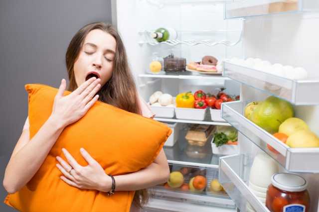 المفتاح في طبق العشاء.. كيف يتحكم الطعام في أحلامنا؟