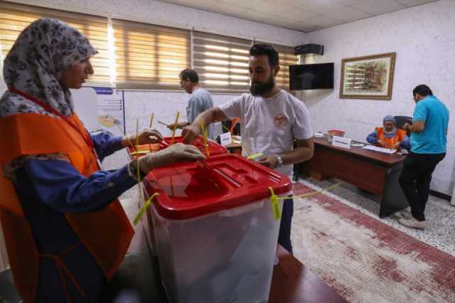عشرات الآلاف يصوتون في انتخابات بلدية بليبيا