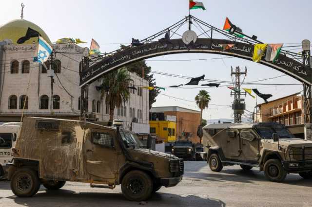 الجيش الإسرائيلي يعتقل 19 فلسطينيا بالضفة بينهم نائب بـالتشريعي