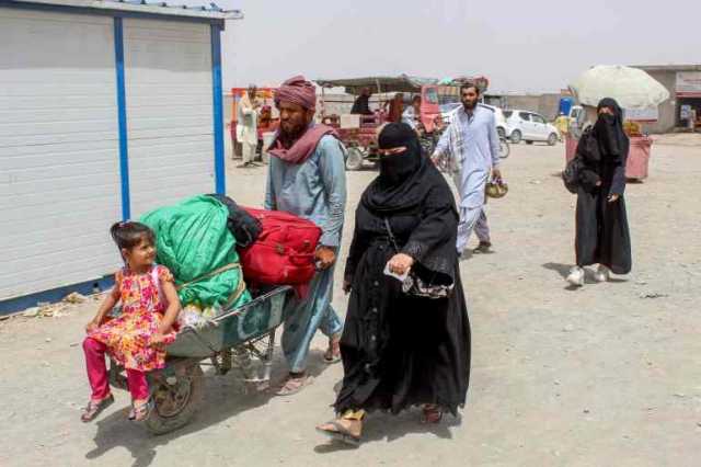 قلق أممي من خطط باكستان إعادة لاجئين أفغان قسرا