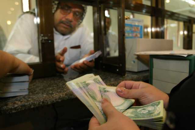 الدينار العراقي يتراجع مقابل الدولار