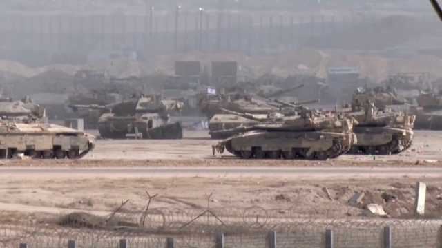 هآرتس: الجيش يدعم مفاوضات تطلق الأسرى قبل الهجوم على مدينة غزة