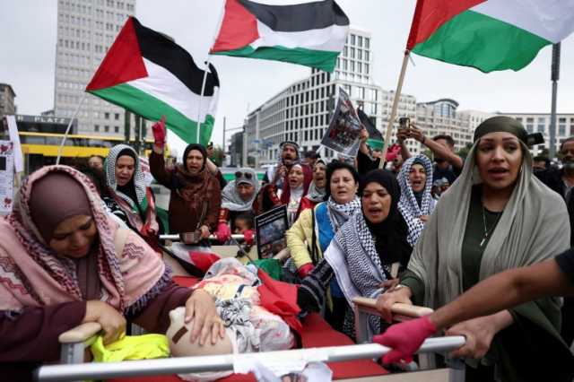 شرطة برلين تتوعد بملاحقة مؤيدي فلسطين