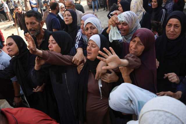 الاحتلال يقصف سوقا شعبيا ويواصل عمليات التدمير بمدينة غزة
