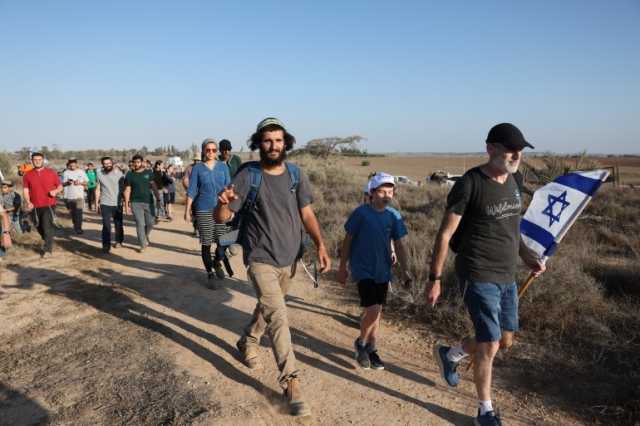 المستوطنون يكثفون اعتداءاتهم على الفلسطينيين بالضفة