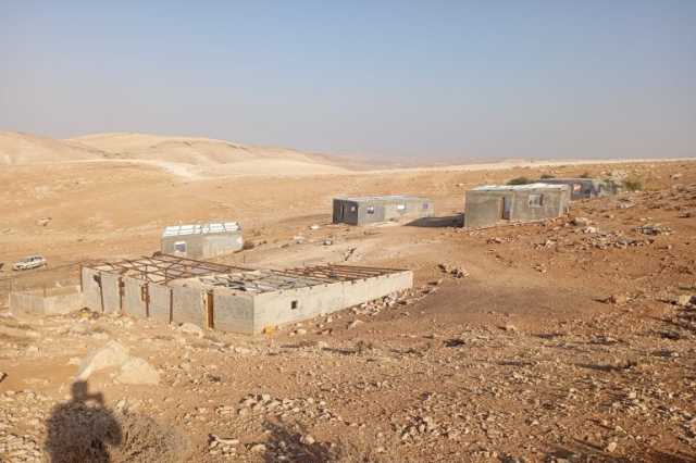 قلعة صمود أخرى تنهار على وقع جرائم المستوطنين بالضفة