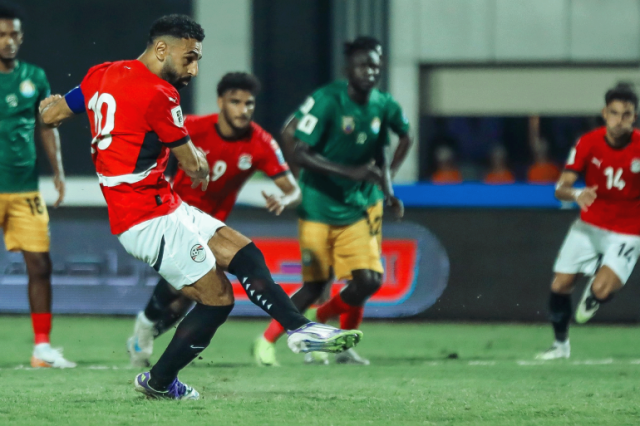 صلاح يقود مصر في كأس أفريقيا وسط أزمته مع ليفربول