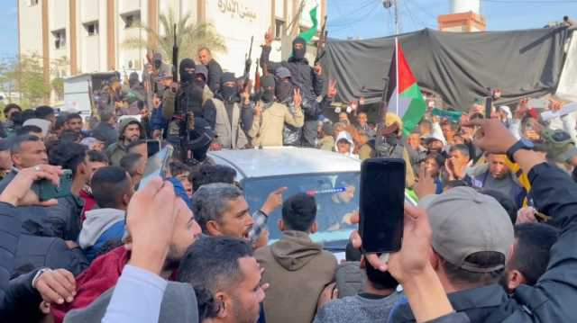 شاهد.. حشود بغزة تحتفل بوقف إطلاق النار وتهتف للمقاومة والصحفيين والأطباء