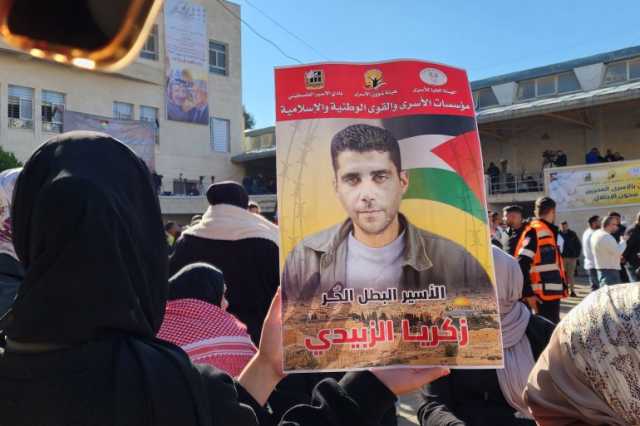 أسرى محررون من الدفعة الثالثة للجزيرة نت: وُلِدنا من جديد