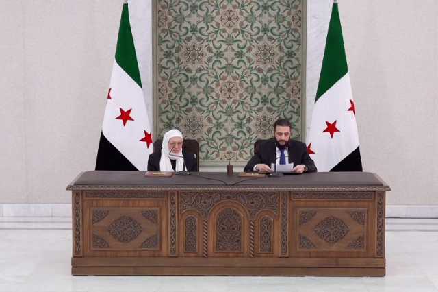 الشرع يعيّن الشيخ أسامة الرفاعي مفتيا عاما لسوريا