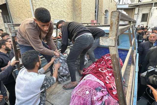 مغردون: قطاع غزة يباد جوعا وقصفا أمام أنظار العالم