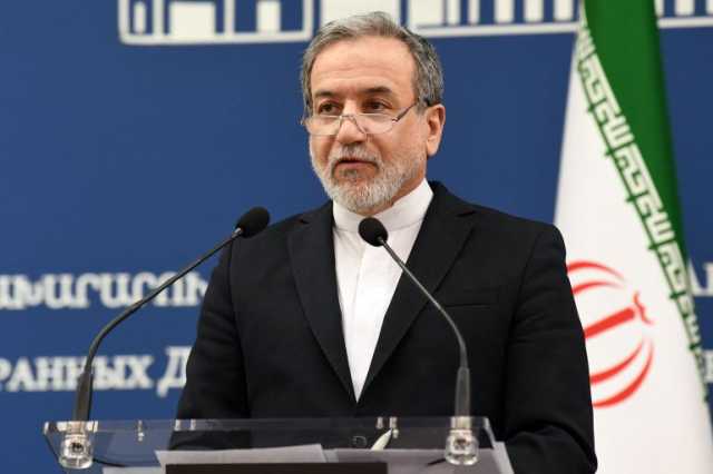 طهران: لن نفاوض واشنطن تحت التهديد