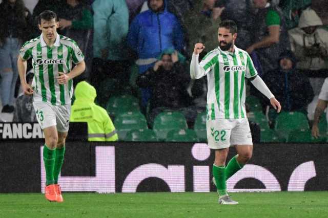 إيسكو يعتذر ويبرر احتفاله بالتسجيل في ريال مدريد