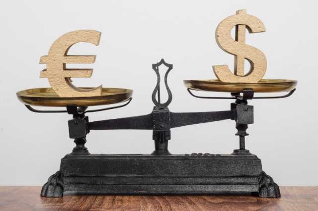 بوليتيكو: أوروبا ترى في فوضى ترامب فرصة اقتصادية